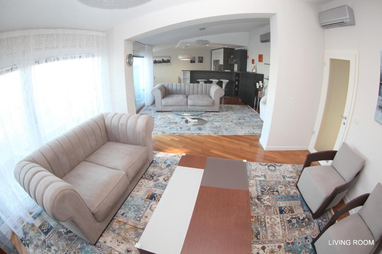 Luxury Marina View Apartment 이졸라 외부 사진
